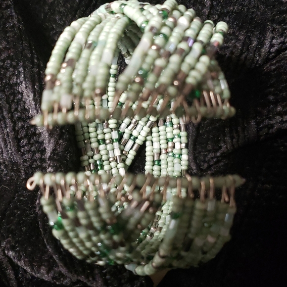 💋2/$12💋 Sage Green Stretch Cuff - Picture 2 of 4